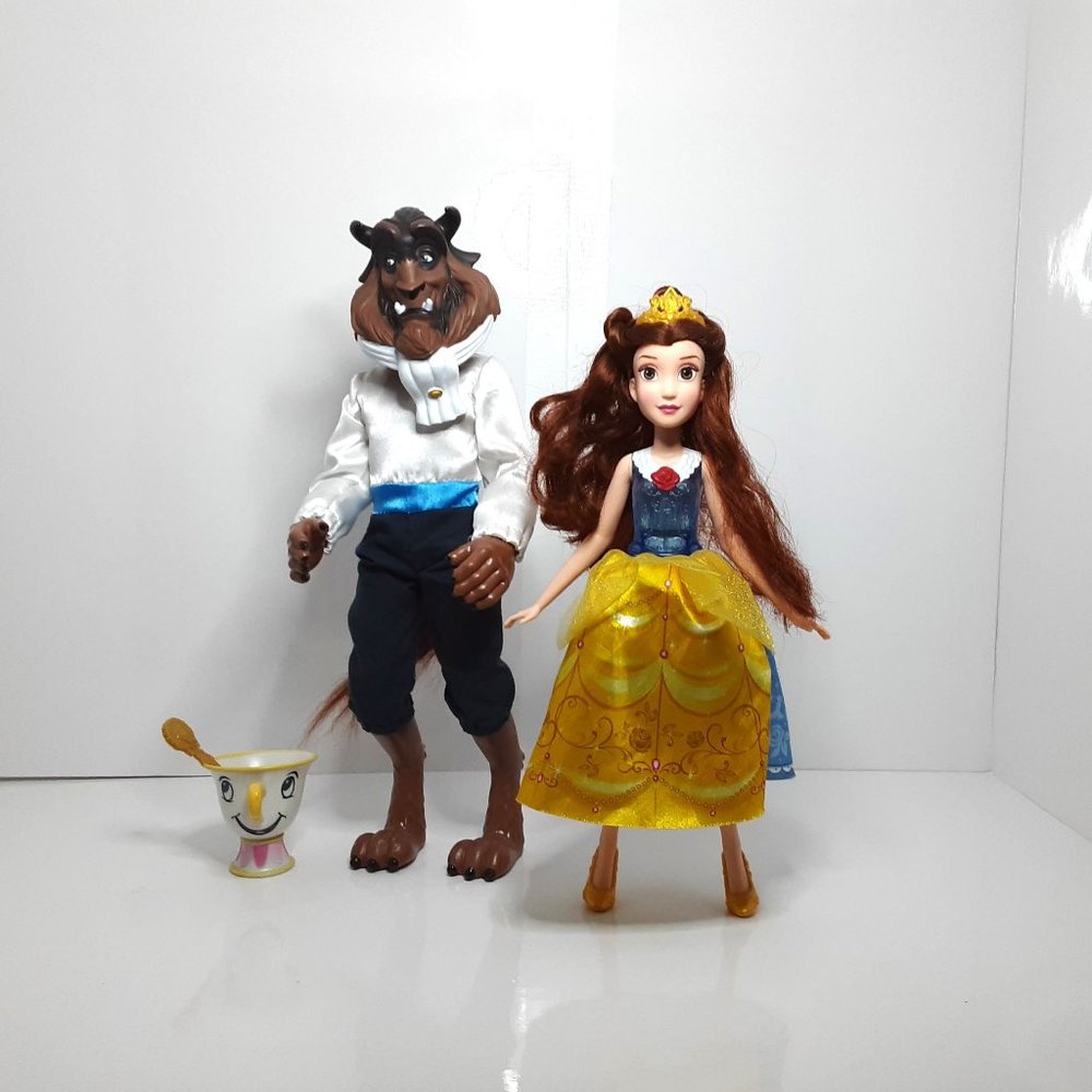Disney Beauty & The Beast Dolls with Teacup - Princess Belle Lights & Sound